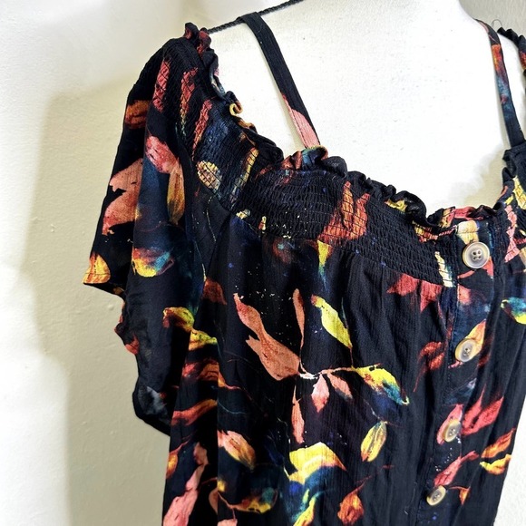 Torrid Smocked Cold-Shoulder Blouse‎ Gauze Leaf Black NWT Front Buttons Size 4x - Picture 5 of 16